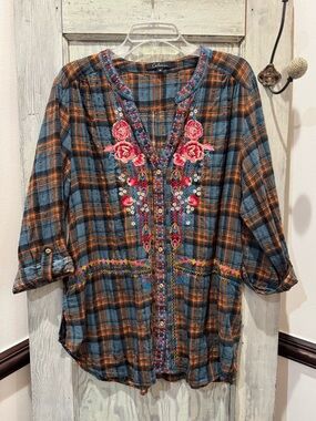 Calessa Embroidered Top Tunic XL rolled sleeve pockets